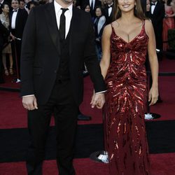 Penélope Cruz y Javier Bardem cogidos de la mano en los Oscar 2011