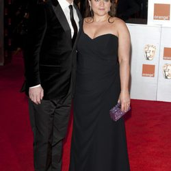 Kenneth Branagh y su mujer Lindsay en los Bafta 2012