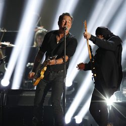 Bruce Springsteen actuando en los Grammy 2012