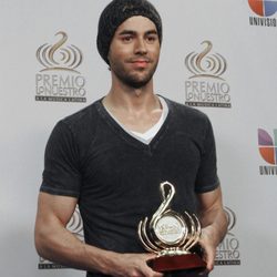 Enrique Iglesias en los premios Lo Nuestro 2012