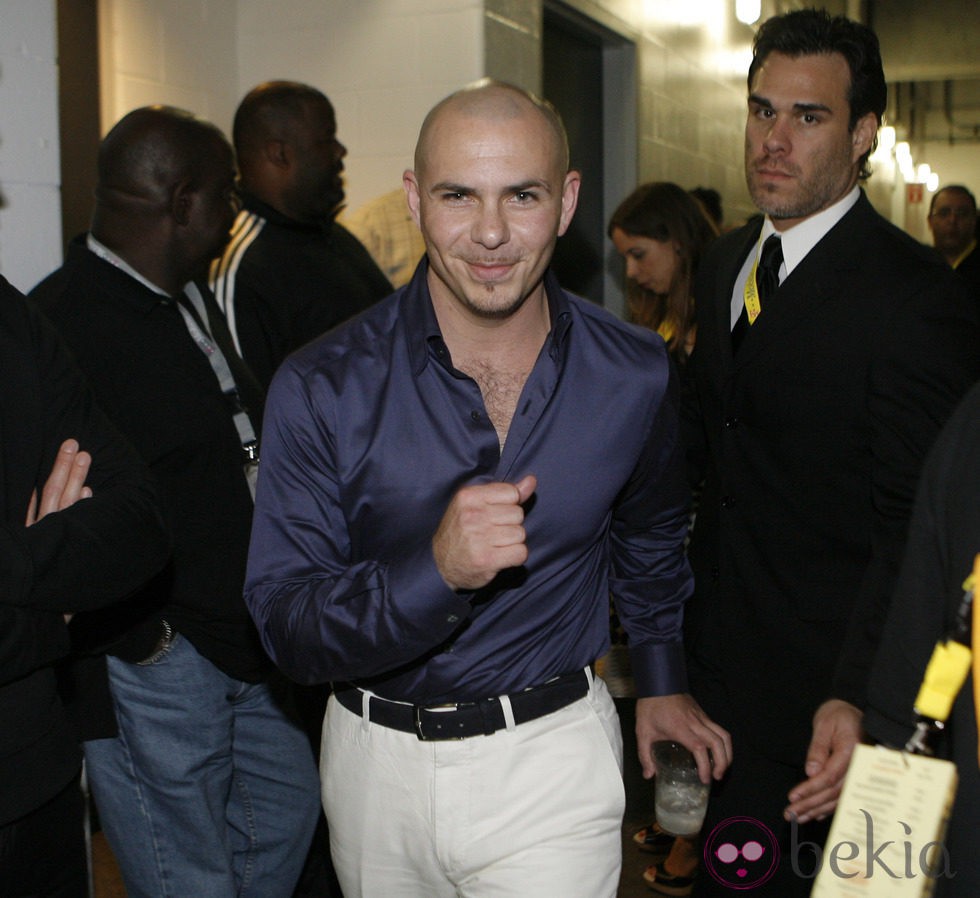 Pitbull en los premios Lo Nuestro 2012
