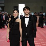 Alicia Rubio y Raúl Arévalo en la alfombra roja de los Goya 2012