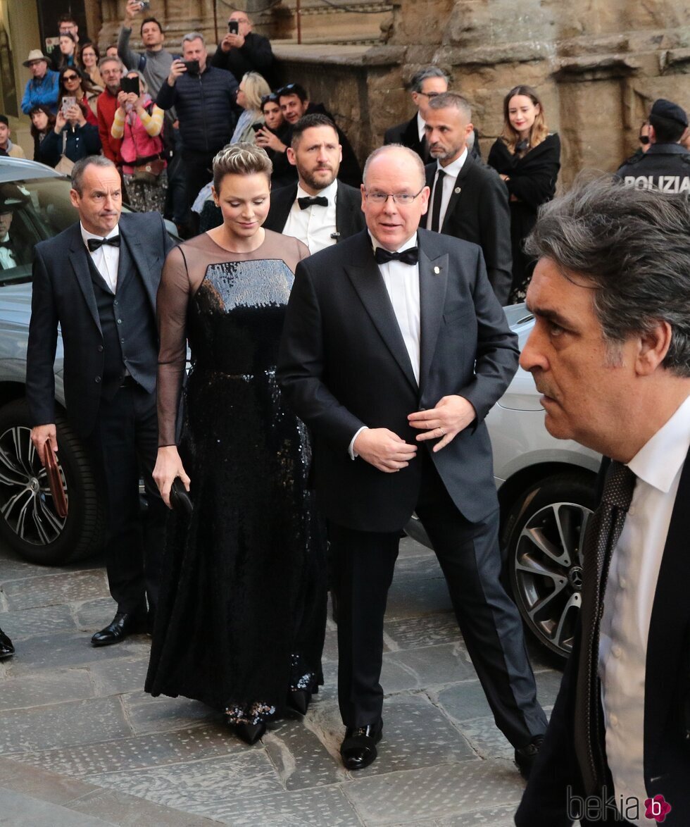 Alberto y Charlene de Mónaco a su llegada a la cena de gala por el 160 aniversario del Consulado de Mónaco en Florencia