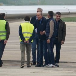 El Rey Juan Carlos abandona Vitoria en su segundo viaje a España