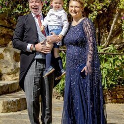 El Príncipe Guillermo, la Princesa Stéphanie y su hijo mayor Charles en la boda religiosa de la Princesa Alexandra de Luxemburgo y Nicolas Bagory
