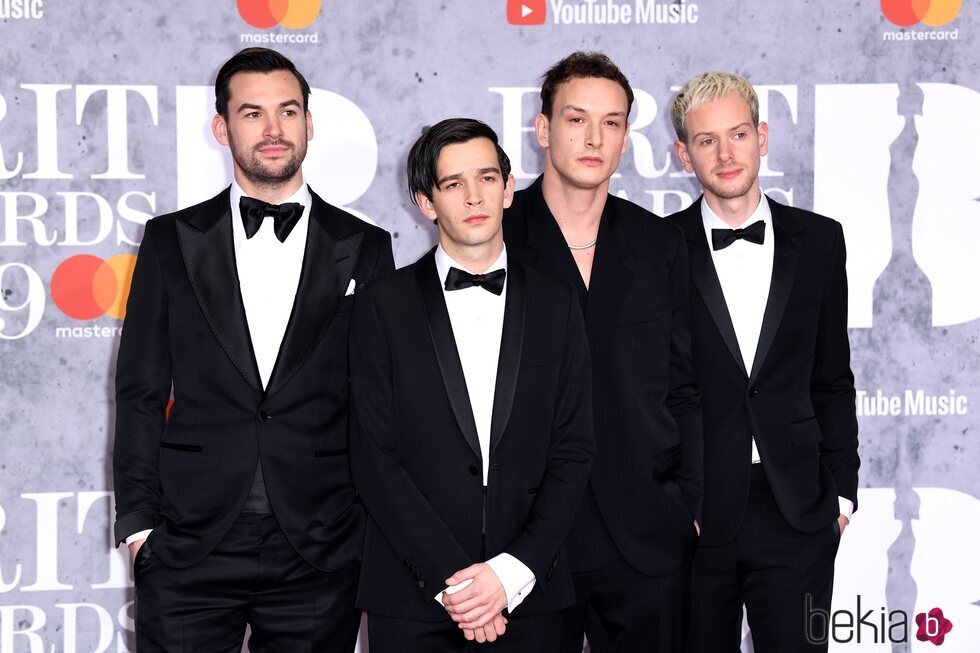 La banda The 1975 en los Brit Awards 2019