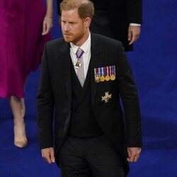 El Príncipe Harry en la Coronación de Carlos III