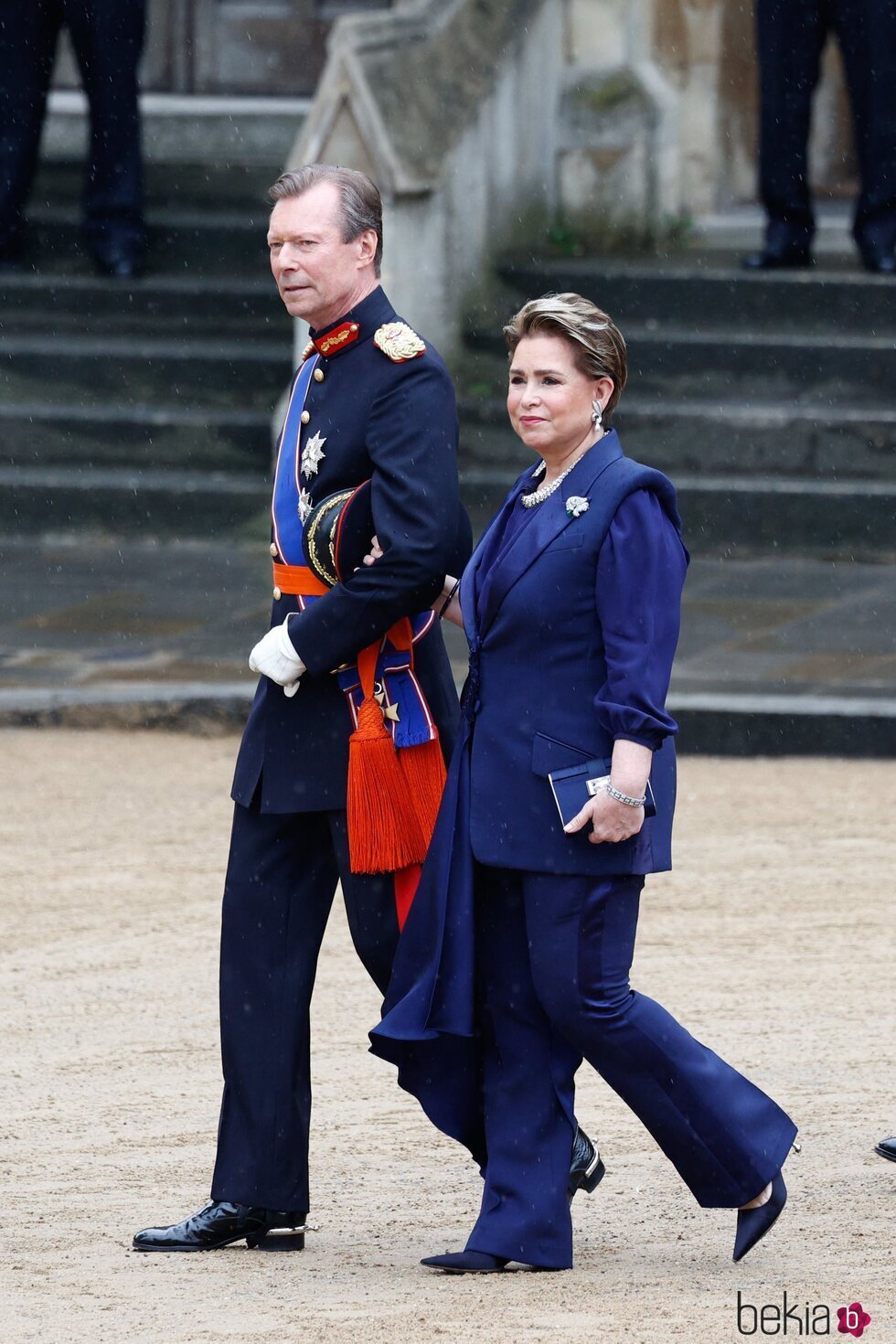 La Gran Duquesa María Teresa de Luxemburgo y Enrique de Luxemburgo en la Coronación de Carlos III