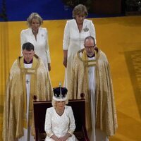 La Reina Camilla recién coronada