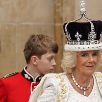 La Reina Camilla es fotografiada tras ser coronada