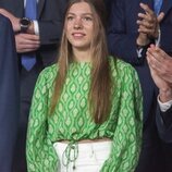 La Infanta Sofía con una blusa verde con estampado geométrico en la final de la Copa del Rey 2023