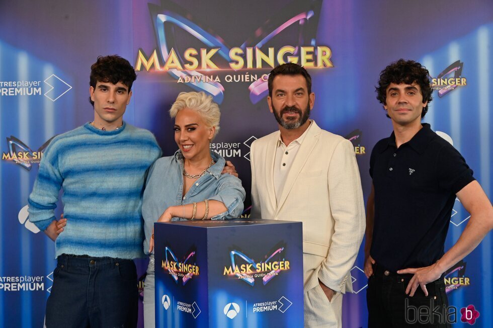 Javier Calvo, Mónica Naranjo, Arturo Valls y Javier Ambrossi en la presentación de 'Mask Singer 3'