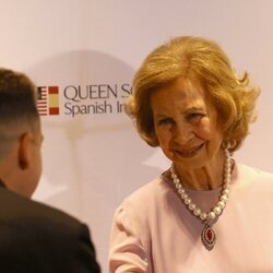 La Reina Sofía con el rubí cabujón de Federica de Grecia en la entrega de los Premios Sophia a la Excelencia