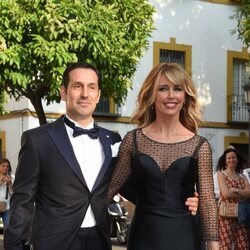 Emma García y Aitor Senar en la boda de Raúl Prieto y Joaquín Torres