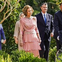 La Reina Sofía y el Rey Juan Carlos en silla de ruedas en la boda de Hussein y Rajwa de Jordania