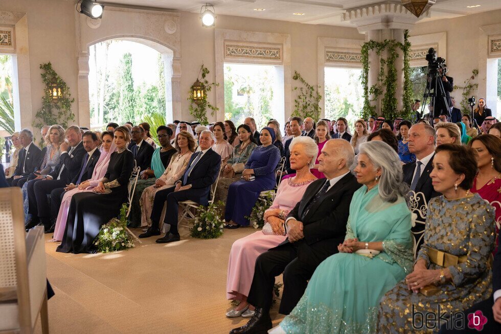 Los invitados en la boda de Hussein y Rajwa de Jordania