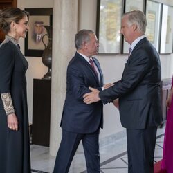 Felipe de Bélgica y Elisabeth de Bélgica y Abdalá y Rania de Jordania en la boda de Hussein y Rajwa de Jordania