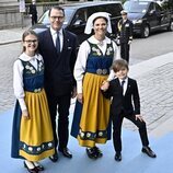Victoria y Daniel de Suecia, Estelle y Oscar de Suecia en el Día Nacional de Suecia 2023