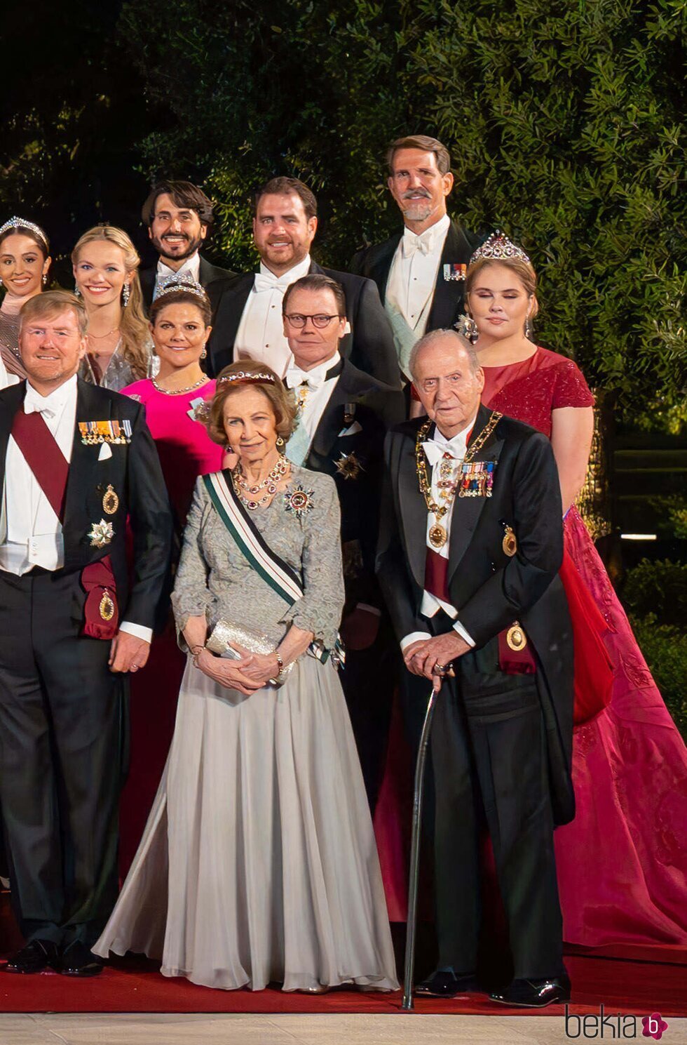 Los Reyes Juan Carlos y Sofía, el Rey de Holanda, Victoria y Daniel de Suecia, Amalia de Holanda y Pablo de Grecia en la boda de Hussein y Rajwa de Jordani