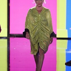 Lydia Lozano desfilando en la 'Sálvame Fashion Week 2023'