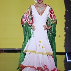Marta López Álamo vestida de Lola Flores en la 'Sálvame Fashion Week 2023'