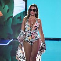 Marta López en bañador en la 'Sálvame Fashion Week 2023'