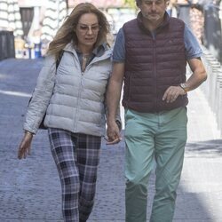Belén Rodríguez, de paseo con su novio Álvaro por Madrid