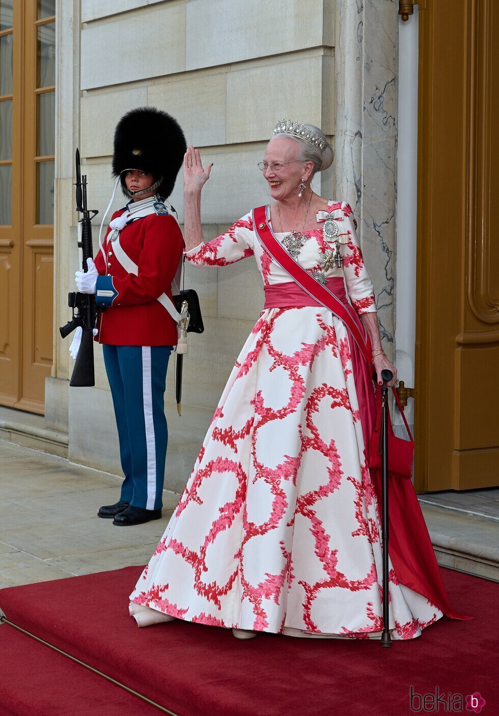 Margarita de Dinamarca con la tiara Orange-Nassau en la cena a los Reyes de Noruega en Amalienborg