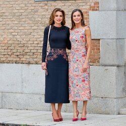 La Reina Letizia y Rania de Jordania en las Escuelas Taller de Patrimonio Nacional