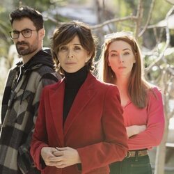 Lydia Bosch, José Sospedra y Natalia Rodríguez en una imagen promocional de 'Mía es la venganza'
