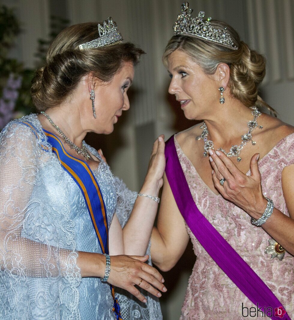 Máxima de Holanda y Matilde de Bélgica, muy cómplices en la cena por la Visita de Estado de los Reyes de Holanda a Bélgica