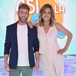César Muñoz y Sandra Barneda, presentadores de 'Así es la vida'