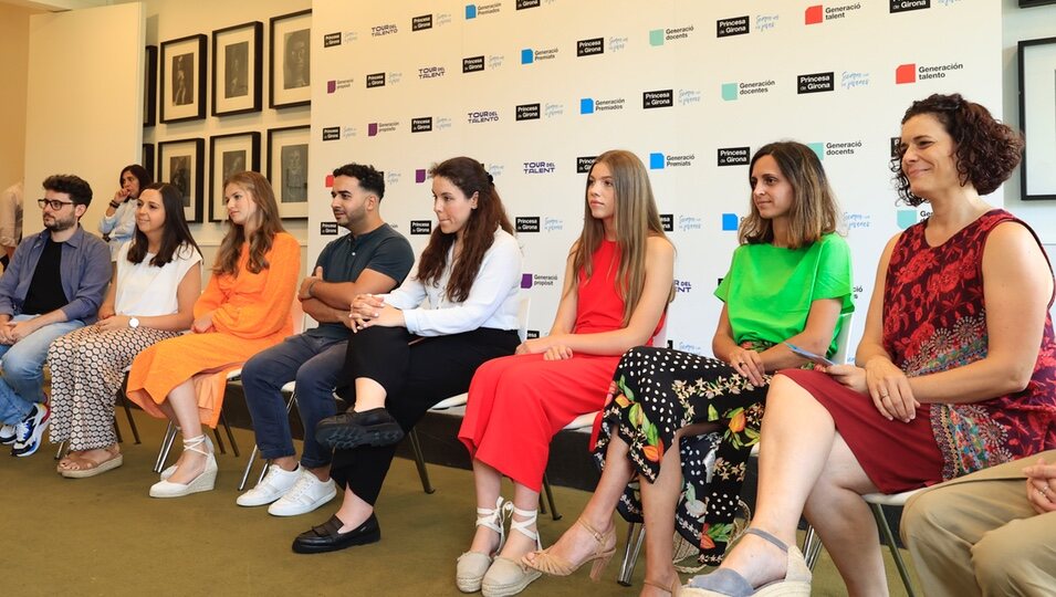 La Princesa Leonor y la Infanta Sofía en la presentación del informe de actividades de la Fundación Princesa de Girona