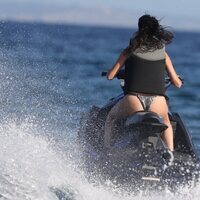 Victoria Federica a bordo de una moto acuática en Ibiza