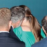 El Rey Felipe VI comparte confidencias con la Princesa Leonor en los Premios Princesa de Girona 2023