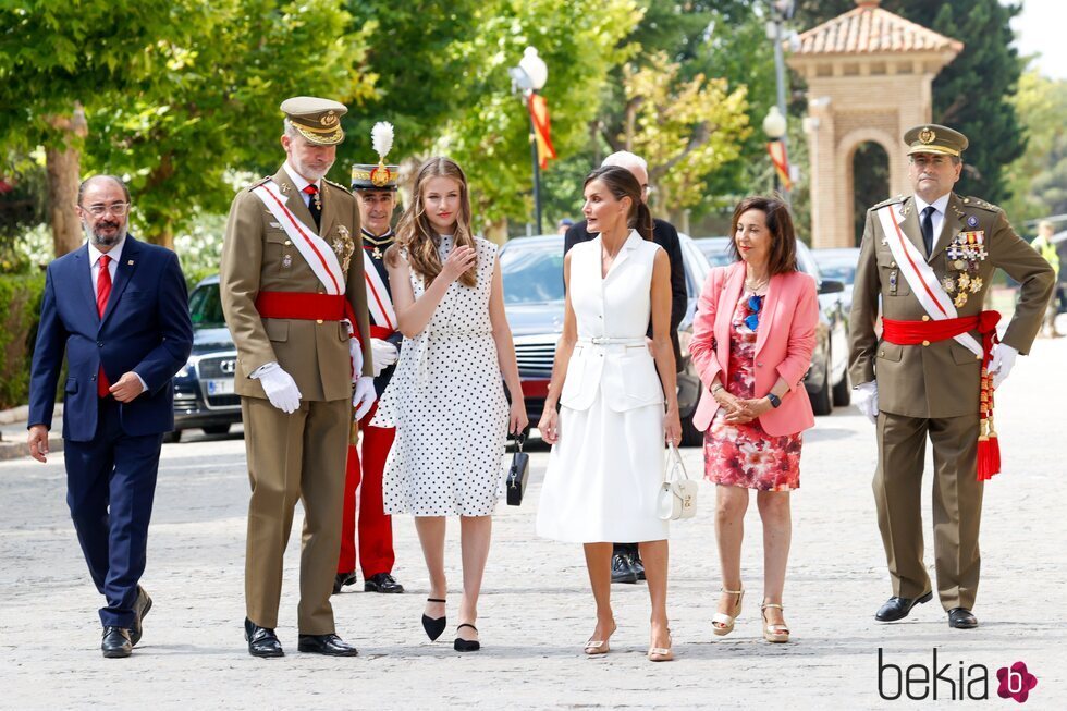 Los Reyes Felipe y Letizia, la Princesa Leonor y Margarita Robles en la entrega de Despachos en la Academia de Zaragoza