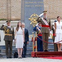 Los Reyes Felipe y Letizia y la Princesa Leonor en la entrega de Despachos en la Academia de Zaragoza