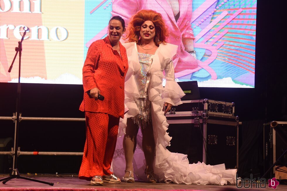 Toñi Moreno y Nacha la Macha en el Pregón del Orgullo LGTBI de Chiclana de la Frontera