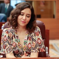 Isabel Díaz Ayuso en su regreso a la Asamblea de Madrid tras sufrir un aborto