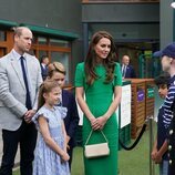 El Príncipe Guillermo y Kate Middleton y sus hijos George y Charlotte en la final de Wimbledon 2023