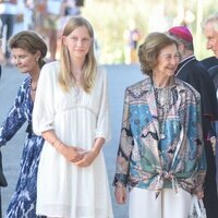 Eléonore de Bélgica, la Reina Sofía y Felipe de Bélgica en el acto por el 30 aniversario de la muerte de Balduino de Bélgica en Motril