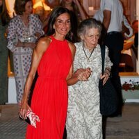 La Reina Letizia e Irene de Grecia cogidas de la mano tras una cena en Mallorca