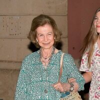 La Reina Sofía, la Infanta Sofía y la Reina Letizia tras ver 'Barbie' en un cine de Palma