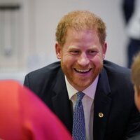 El Príncipe Harry, muy sonriente en los Premios WellChild 2023 en Londres