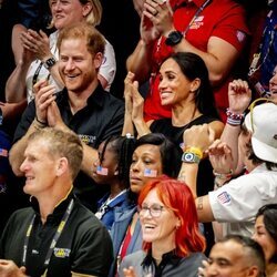 El Príncipe Harry y Meghan Markle, emocionados en los Juegos Invictus en Alemania