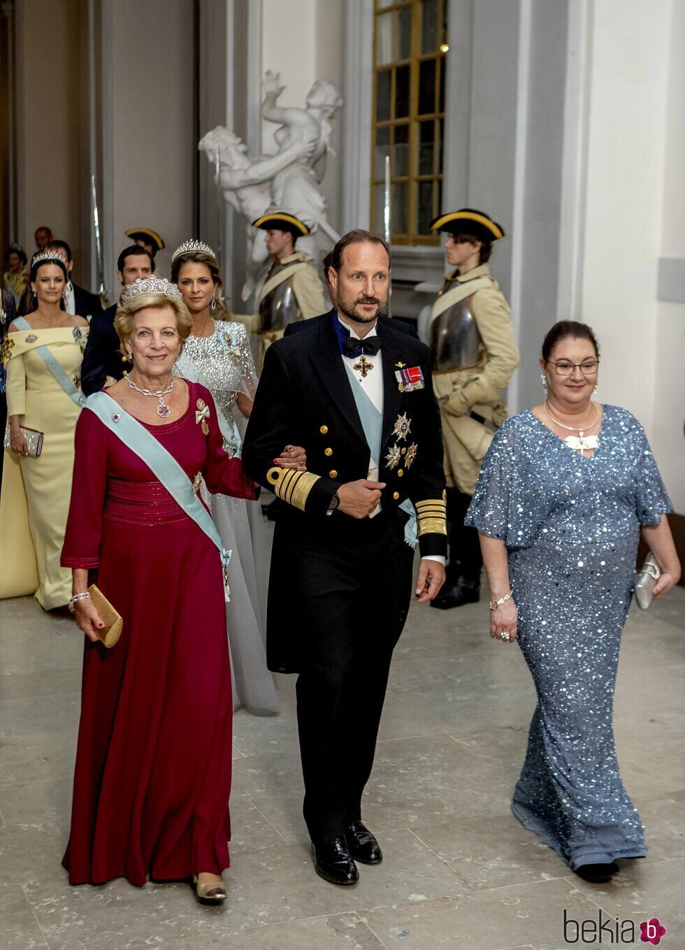 Ana María de Grecia, Haakon de Noruega y Helena Norlén en la cena por el Jubileo de Carlos Gustavo de Suecia