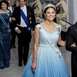 Victoria de Suecia con la Tiara Fringe de Baden en la cena por el Jubileo de Carlos Gustavo de Suecia