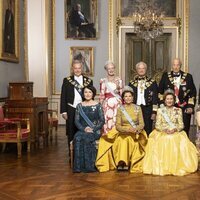 Los Reyes de Suecia, la Reina de Dinamarca, los Reyes de Noruega y los Presidentes de Islandia y Finlandia con sus mujeres en el Jubileo del Rey de Suecia