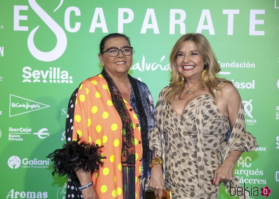 María del Monte y su mujer acuden a los Premios Escaparate 2023