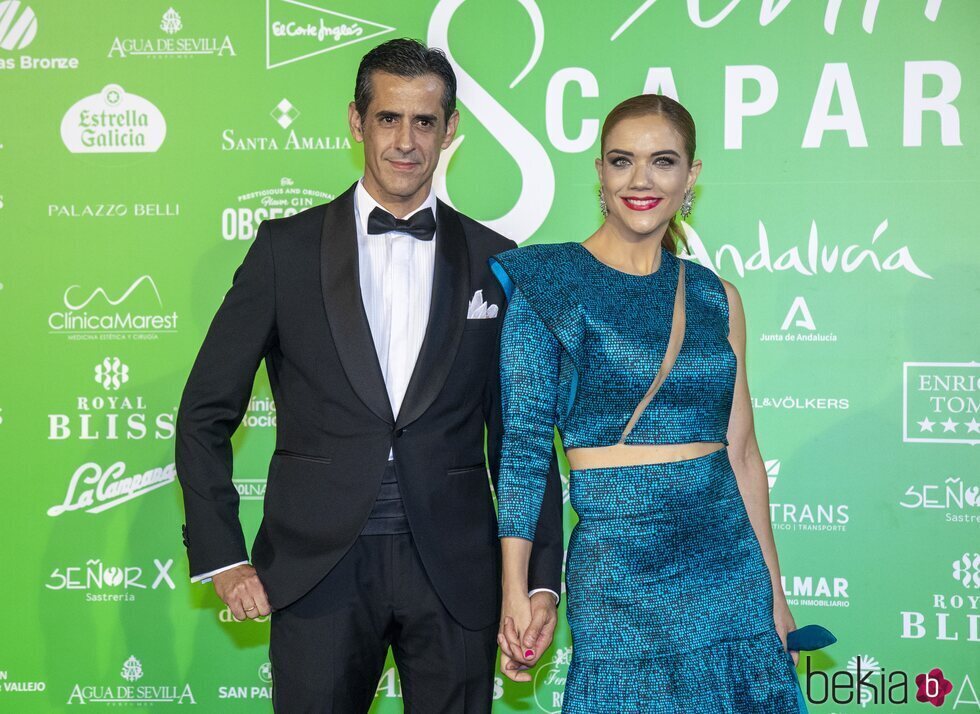 Víctor Janeiro y Beatriz Trapote acuden a los Premios Escaparate 2023